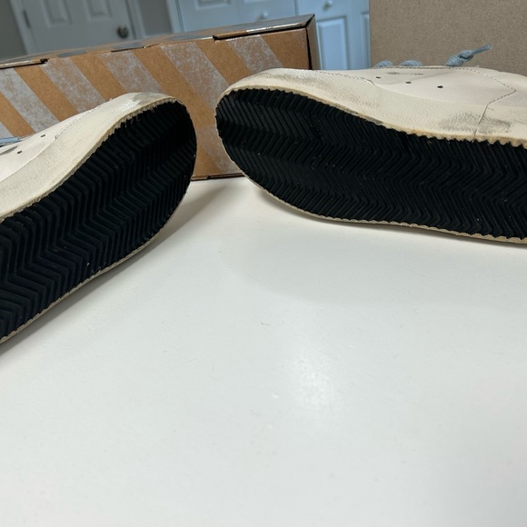 NWT brand new golden goose sneakers - Picture 9 of 10